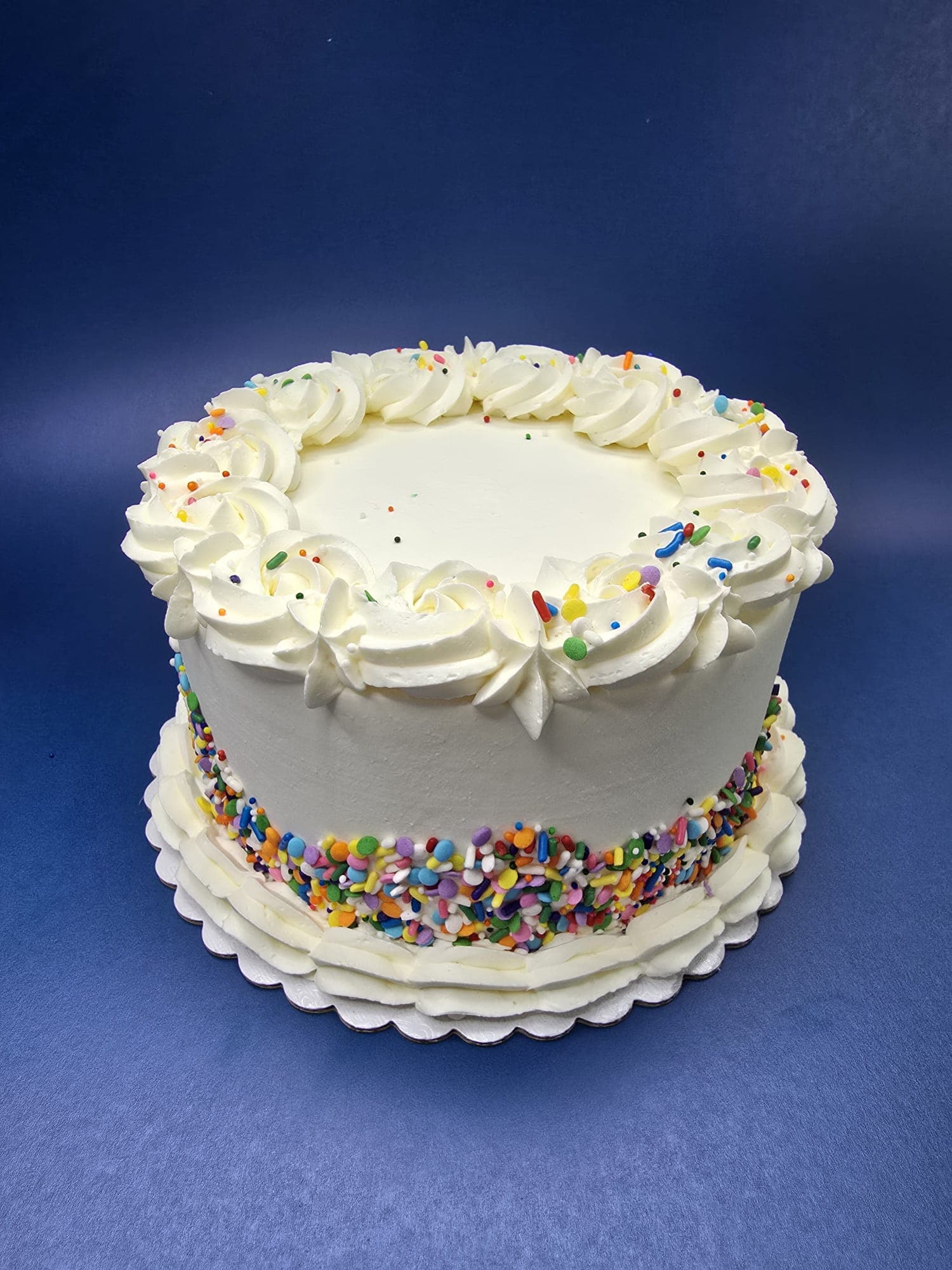 Floral sprinkles cake 